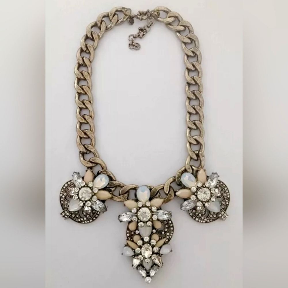 J CREW ANTIQUE GOLD TONE RESIN/CUT CRYSTAL NECKLACE NWOT